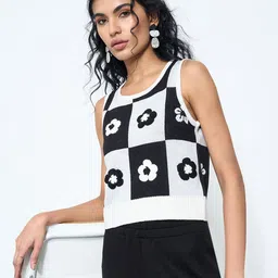 AKKRITI BY PANTALOONS Women Floral Colourblocked Crop Pullover-image-62