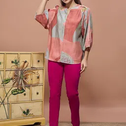 URBAN TRENDING Women Urban Straight Fit Low-Rise Cigarette Trousers image 4