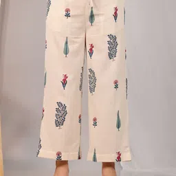 Aramya Women Floral Printed Regular Trousers-image-45