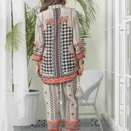 Sangria Geometric Printed Tunic With Trousers Co-Ords image 5