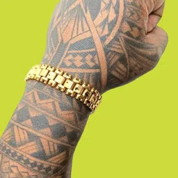 Dynamic Retail Global Gold-Plated Stainless Steel Bracelet image 3