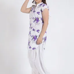 Mytrendzs Floral Printed Pure Cotton Kurti image 5