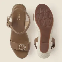 Metro Solid Casual Wedge Sandals image 3