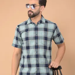 Crimsoune Club Men Classic Spread Collar Buffalo Checked Cotton Slim Fit Casual Shirt image 3