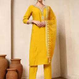 DIVASTRI Ethnic Motifs Embroidered Beads and Stones Straight Kurta With Trousers & Dupatta-picture-36