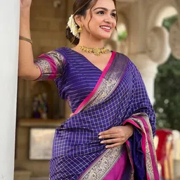 CANIZZARO Woven Design Zari Silk Blend Banarasi Saree image 5