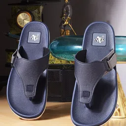 Liberty Men Bukle Detailed Thong Flip Flops image 1