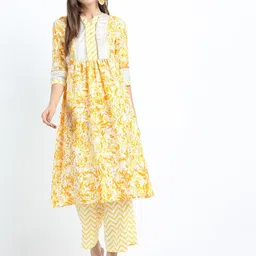 Vishudh Women Mustard Yellow & White Floral Printed Kurta with Palazzos-picture-21