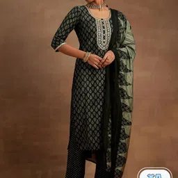 Libas Green Floral Printed Sequinned Kurta with Trousers & With Dupatta-picture-40