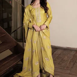 Libas Women Lime Green Floral Yoke Design Sequinned Kurta with Trousers & With Dupatta-image-63