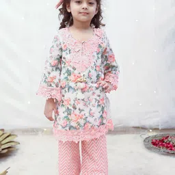 Fayon Kids Girls Floral Printed Regular Pure Cotton Kurta with Trousers-picture-15