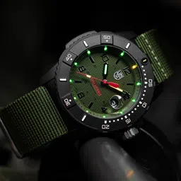 Luminox Men Green Dial & Green Wrap Around Straps Analogue Watch XS 3617 SET-picture-34
