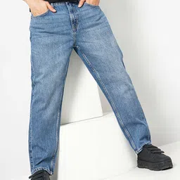 Celio Men Jean Relaxed Fit Light Fade Clean Look Stretchable Jeans-image-97