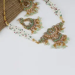 Kord Store 18K Gold Plated Kundan-Studded & Pearl Beaded Jewellery Set-picture-14