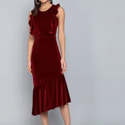 VAARARO Round Neck Gathered Ruffles Velvet Sheath Midi Dress-picture-26