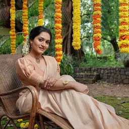 KALINI Woven Design Zari Silk Blend Banarasi Saree-picture-31