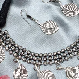 Ozanoo Oxidised Leaf Ball Chain Choker Jewellery Set-picture-13