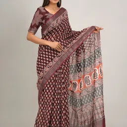 TROPWEAR Ethnic Motifs Printed Zari Saree With Tassels image 1