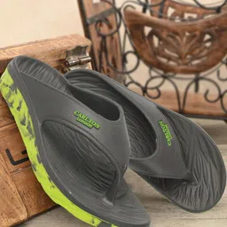 Carlton London Men Printed Rubber Thong Flip-Flops image 2