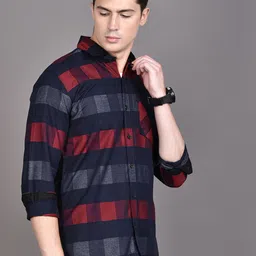 Campus Sutra Navy Blue Checked Classic Spread Collar Cotton Casual Shirt-image-67