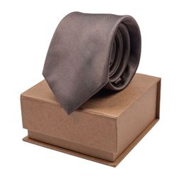 The Tie Hub Men Solid Broad Tie-picture-4