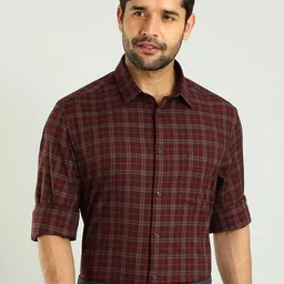 Indian Terrain Classic Slim Fit Tartan Checked Pure Cotton Casual Shirt-picture-15