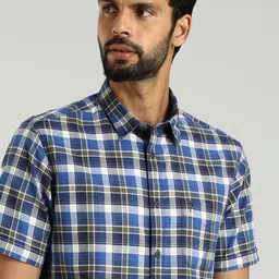 Indian Terrain Men Classic Slim Fit Tartan Checks Opaque Checked Casual Shirt-picture-21