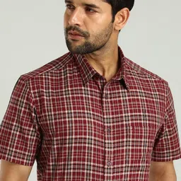 Indian Terrain Slim Fit Tartan Checked Spread Collar Short Sleeves Cotton Casual Shirt-picture-31