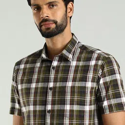Indian Terrain Classic Spread Collar Slim Fit Tartan Checks Opaque Cotton Casual Shirt-picture-35