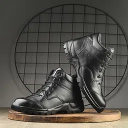 Leo's Fitness Shoes Men Textured Mid Top Leather Regular Boots image 1