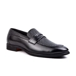 Cliff Fjord Men Textured Formal Loafers-picture-22