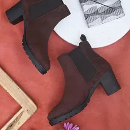 Roadster Women Brown Solid Regular Block Heel Boots-picture-34