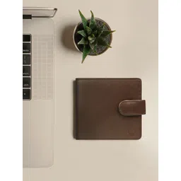 Hidesign Men Brown Solid Leather Two Fold Wallet image 1