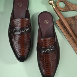 House of Pataudi Textured Shoe-Style Sandals-picture-24