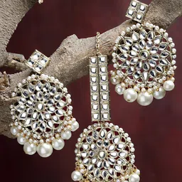 KARATCART Gold-Plated White Kundan Studded & Beaded Handcrafted Jewellery Set-picture-23