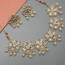 SOHI Women Gold-Plated White Kundan Studded & Beaded Jewellery Set-picture-40