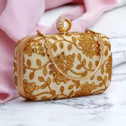 Toobacraft Embellished Box Clutch With Shoulder Strap-picture-14