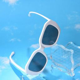 HAUTE SAUCE by Campus Sutra Women Black Lens & White Wayfarer Sunglasses with Polarised Lens-image-83