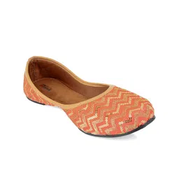 DESI COLOUR Women Embellished Ethnic Mojaris Flats-image-26