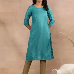 W Ethnic Motifs Embroidered Regular Sequinned Silk Crepe Kurta with Trousers-picture-16