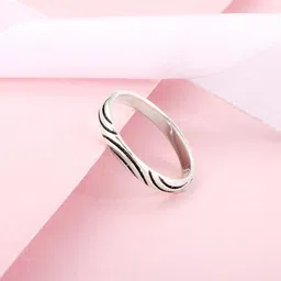 GIVA Rhodium-Plated Adjustable Finger Ripple Ring-image-14