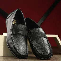 Hitz Men Textured Leather Loafers-image-95