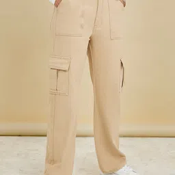 Styli Women Relaxed Fit High-Rise Stretchable Cotton Cargo Jeans-image-17