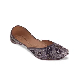 Fulkari Women Grey Embellished Mojaris Flats-image-18