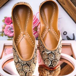 NR By Nidhi Rathi Women Ethnic Embellished Leather Mojaris-picture-2