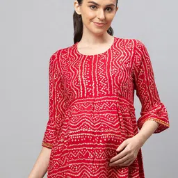 AV2 Maternity Print Top image 2