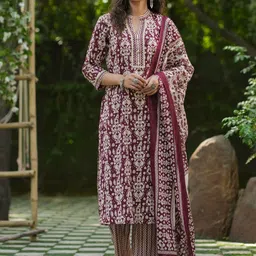 Rain & Rainbow Printed Gotta Patti Pure Cotton Straight Kurta With Trousers & Dupatta-image-47