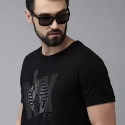 Arrow Men Black & Grey Statute Of Liberty & New York Print Pure Cotton Knitted T-shirt-image-87