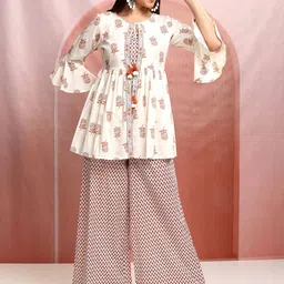 Vishudh Cream-Coloured Floral Printed Tie-Up Neck Pure Cotton Tunic With Palazzos & Jacket-picture-24