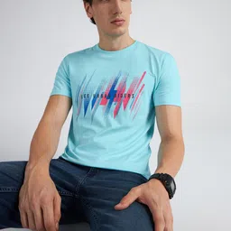 Lee Men Typography Printed Slim Fit T-shirt-picture-35